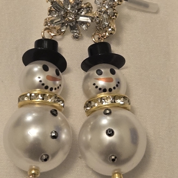 White Snowman Earrings - Picture 1 of 5